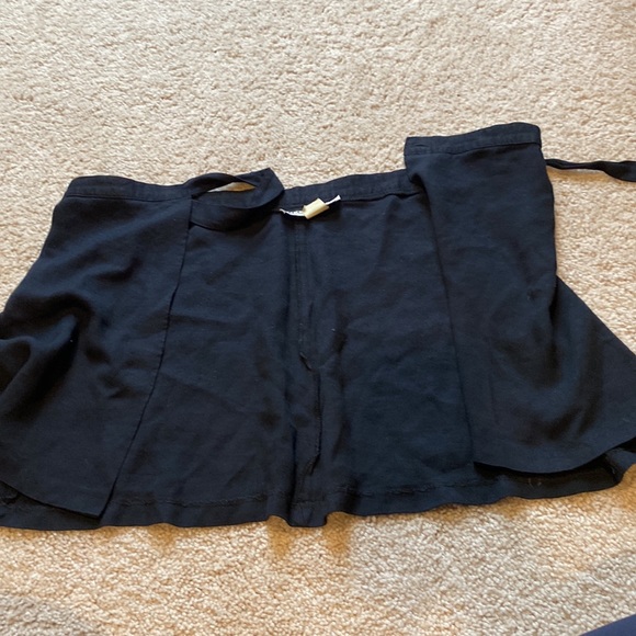 Accomplice wrap skirt - Picture 3 of 6